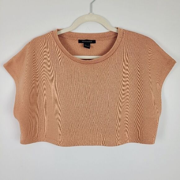 Revamped Tan Sleeveless Cropped Sweater Large - Picture 9 of 16